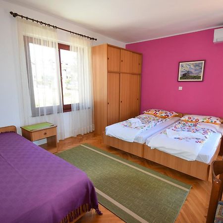 Apartments Drago Malinska Esterno foto